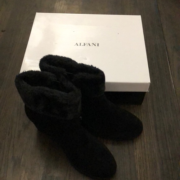NWT Alfani Black Genuine Leather 9M boots - Picture 6 of 7